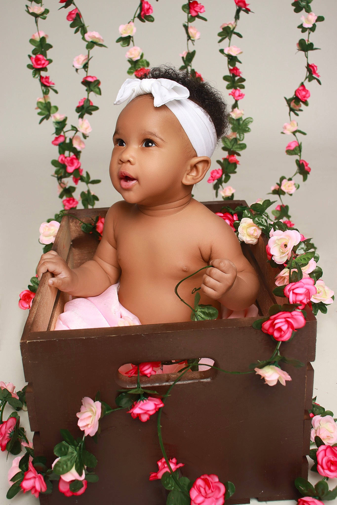 Solace joined the competition — help win amazing prizes! art, baby, cake_decorating, carmine, chest, child, event, finger, floral_design, hand, happy, headwear, magenta, person, petal, pink, plant, red, rose_family, sugar_cake