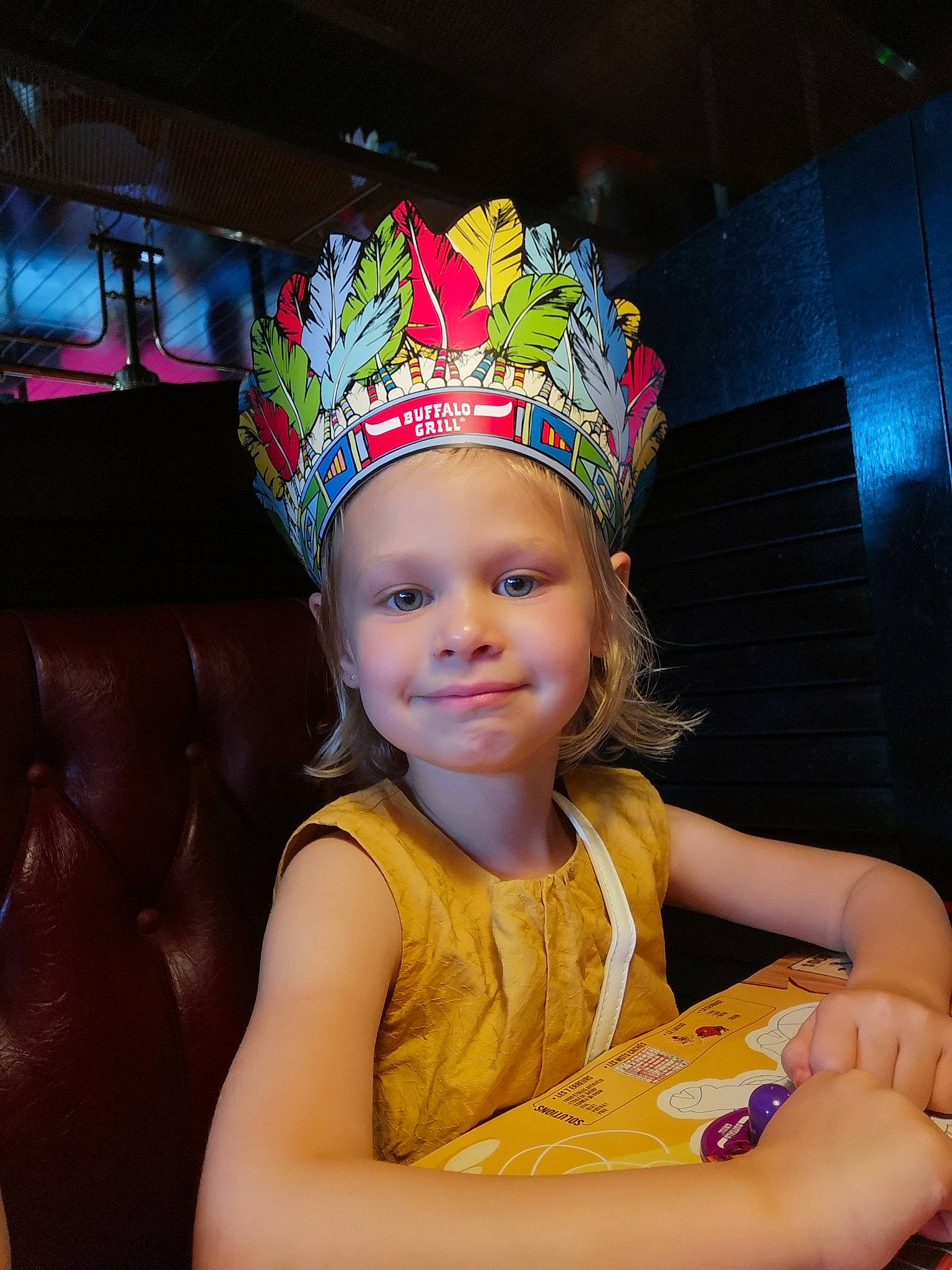 Orlane a rejoint le concours — aidez-le/la à gagner de superbes lots ! baby, bandana, cap, child, clothing, fashion_accessory, fun, hair_accessory, happy, hat, headband, headgear, headpiece, joy, party_supply, person, smile, toddler, vacation, yellow