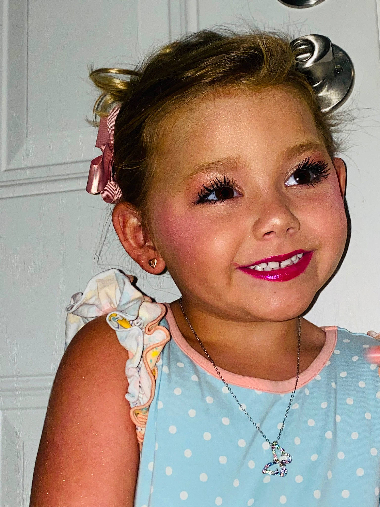 Sadie is registered to the contest to win money with this photo: cheek, chin, ear, earrings, eyebrow, eyelash, facial_expression, fashion_design, forehead, hair, hairstyle, happy, iris, jewellery, joy, lip, lipstick, makeover, neck, person