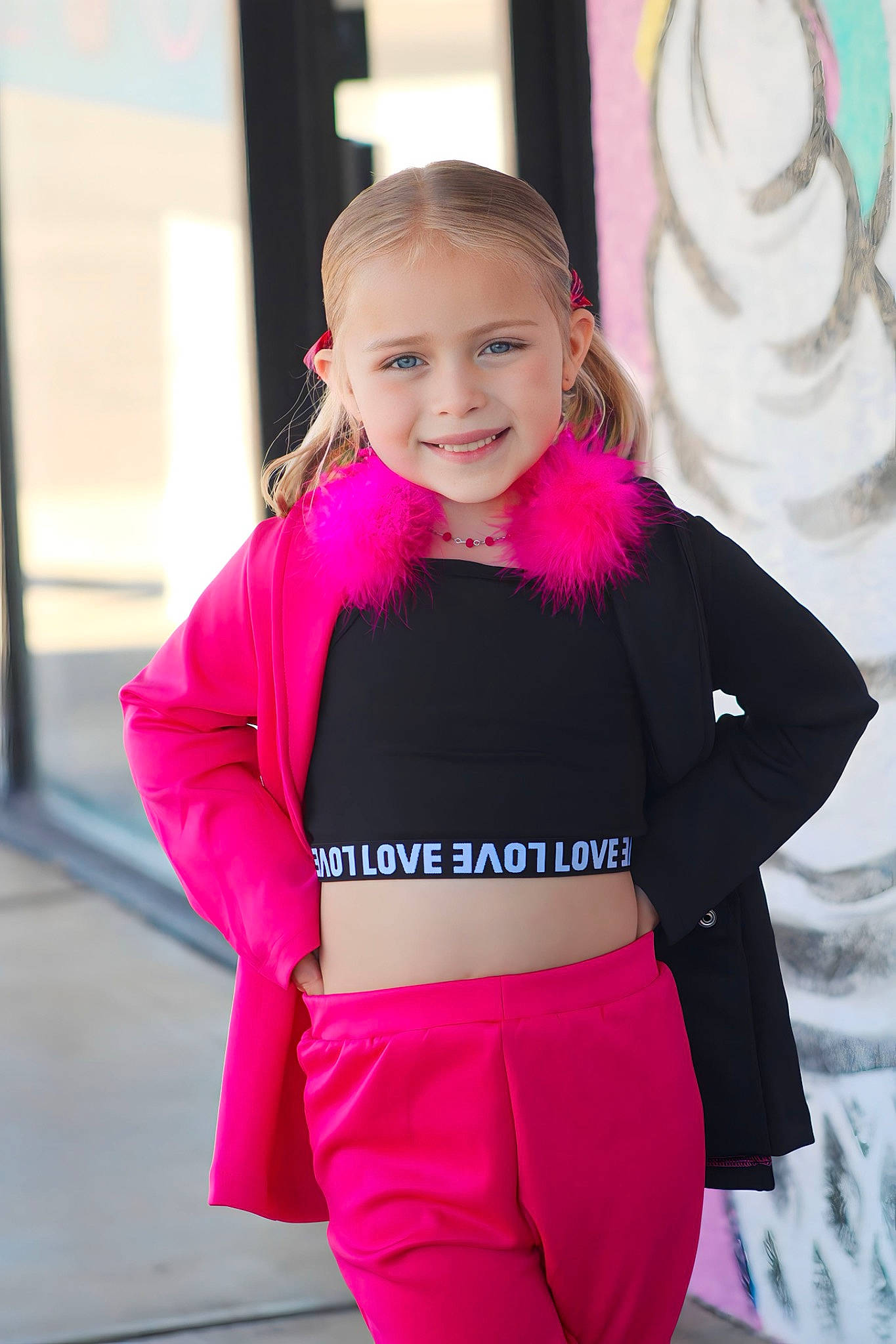 Alize is registered to the contest to win money with this photo: active_pants, electric_blue, face, fun, hair, happy, joy, magenta, neck, outerwear, person, pink, purple, shoulder, sleeve, smile, sportswear, t_shirt, thigh, toddler