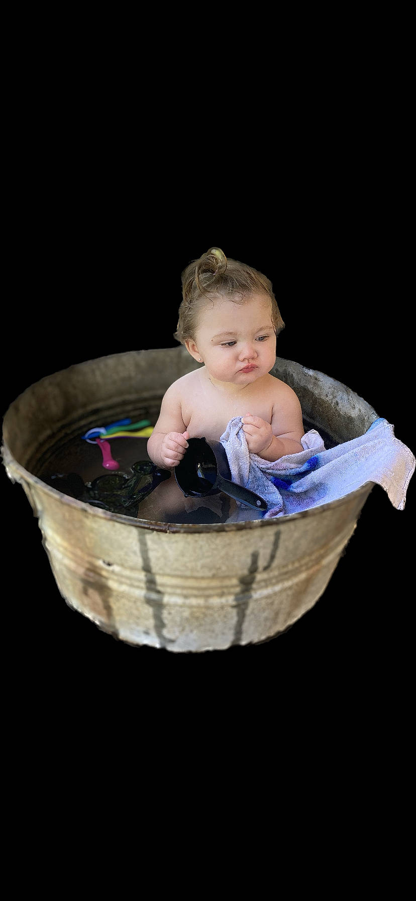 Everleigh joined the competition — help win amazing prizes! baby, baby_products, baby_toddler_clothing, basket, bathing, bowl, cheek, child, circle, dishware, flash_photography, fun, happy, leisure, person, serveware, sitting, tableware, toddler, vacation
