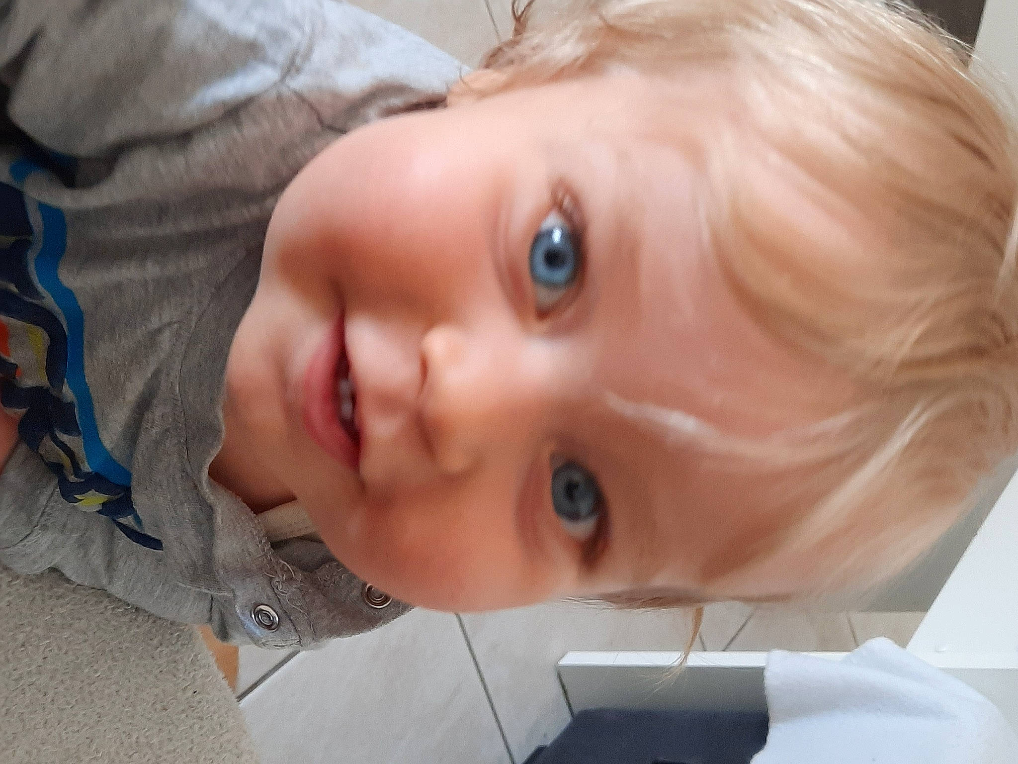 Eloan participe au concours pour gagner de l'argent avec cette photo : baby, baby_toddler_clothing, cheek, clothing, dress, ear, eye, eyelash, forehead, happy, iris, jaw, lip, mouth, neck, nose, person, skin, smile, toddler