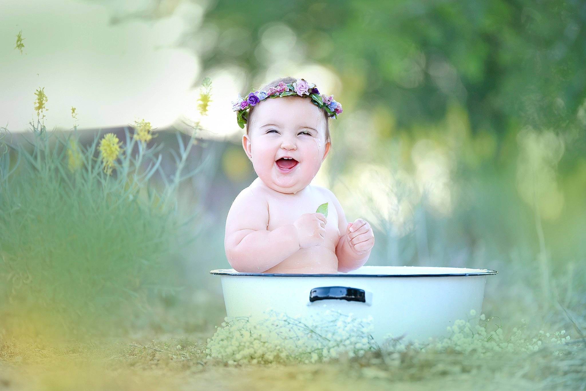 Kenzi is registered to the contest to win money with this photo: baby, child, eye, face, fun, grass, hair_accessory, happy, head, person, photograph, photography, portrait, portrait_photography, sitting, skin, smile, stock_photography, summer, sunlight