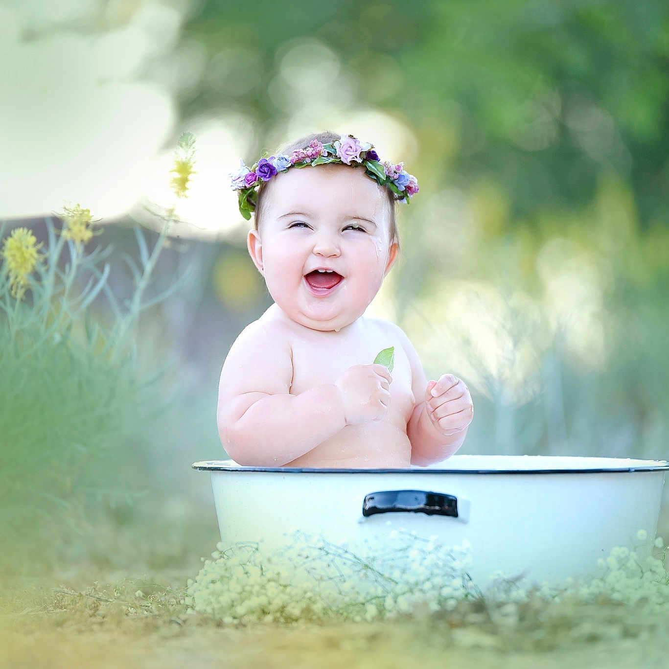 Kenzi is registered to the contest to win money with this photo: baby, child, eye, face, fun, grass, hair_accessory, happy, head, person, photograph, photography, portrait, portrait_photography, sitting, skin, smile, stock_photography, summer, sunlight