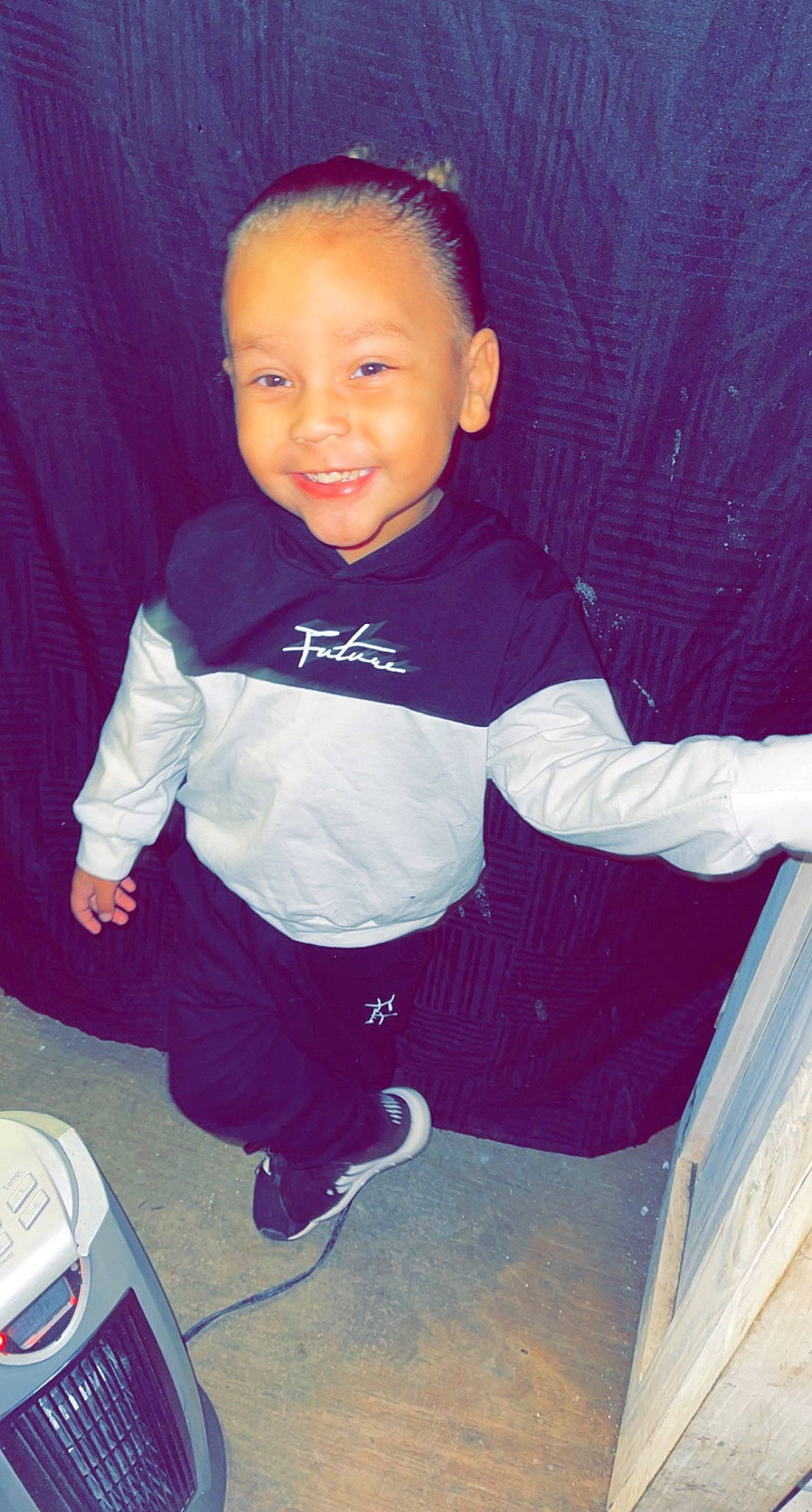 Brentlee joined the competition — help win amazing prizes! baby, baby_toddler_clothing, cheek, child, comfort, cool, electric_blue, face, finger, fun, happy, joy, person, play, purple, sitting, sleeve, smile, t_shirt, thumb