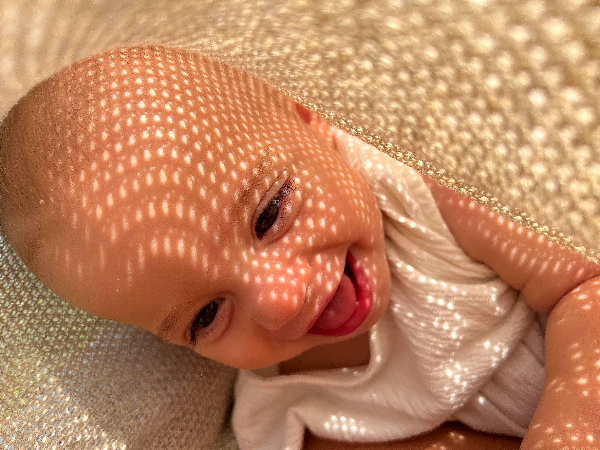 Emilija is registered to the contest to win money with this photo: bathing, domestic_pig, eye, fawn, flesh, human_body, joy, pattern, peach, person, plastic, snout, suidae, terrestrial_animal, toy