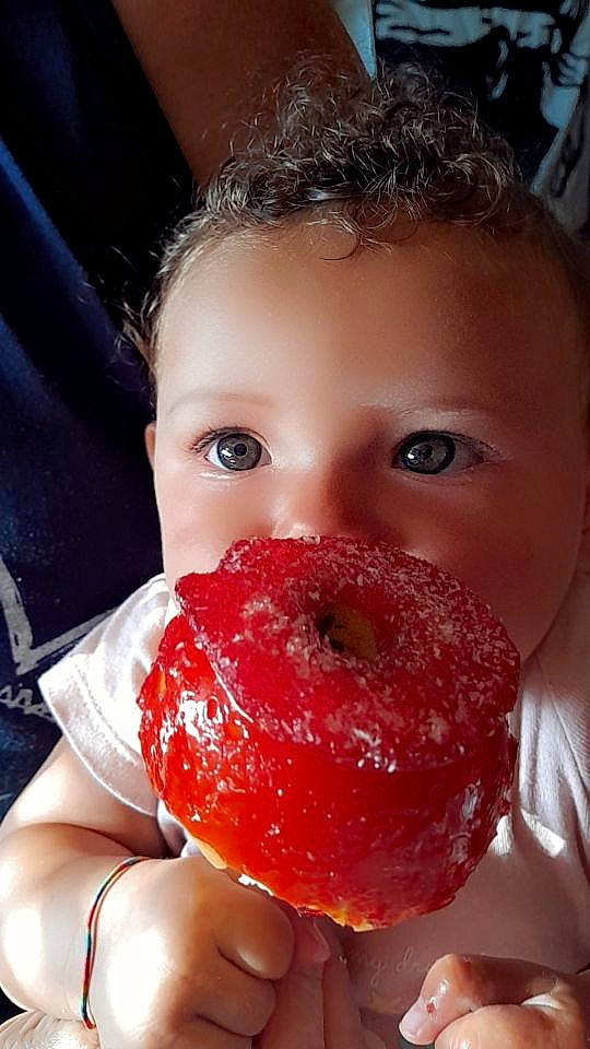 Alyah participe au concours pour gagner de l'argent avec cette photo : arm, berry, cheek, child, common_fig, eyelash, food, fruit, fun, happy, lip, nail, nose, person, plant, produce, strawberries, strawberry, sweetness, tableware