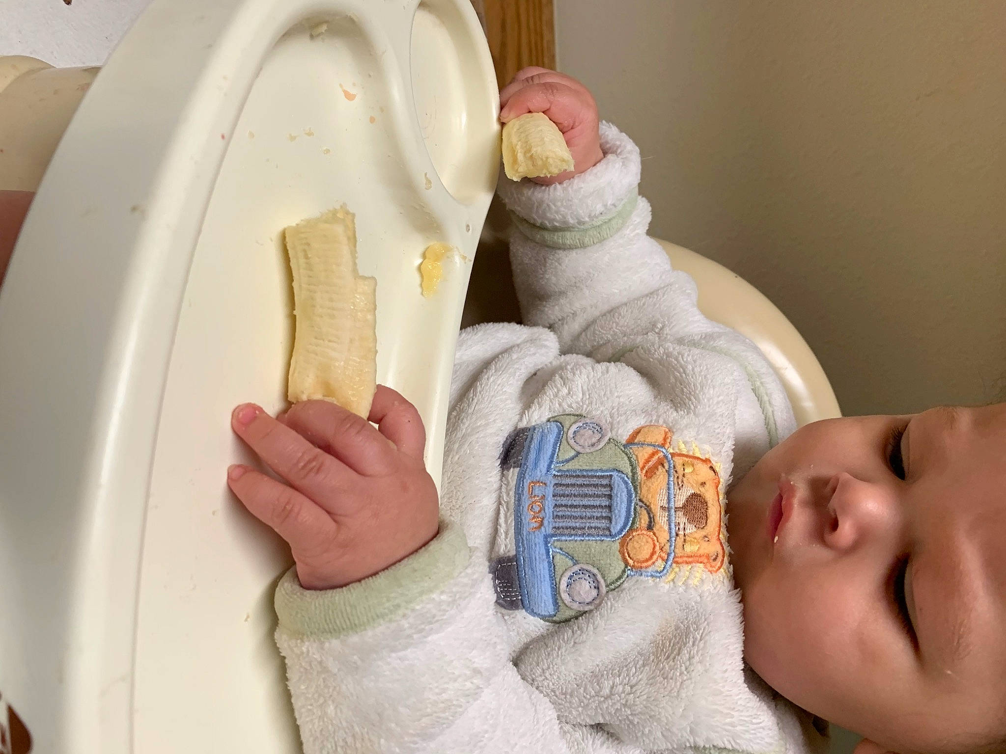 Kimberlee joined the competition — help win amazing prizes! baby, baby_products, baby_safety, baby_sleeping, baby_toddler_clothing, bedtime, child, comfort, finger, gesture, headwear, health_care, human_leg, linens, nail, person, room, skin, textile, thumb