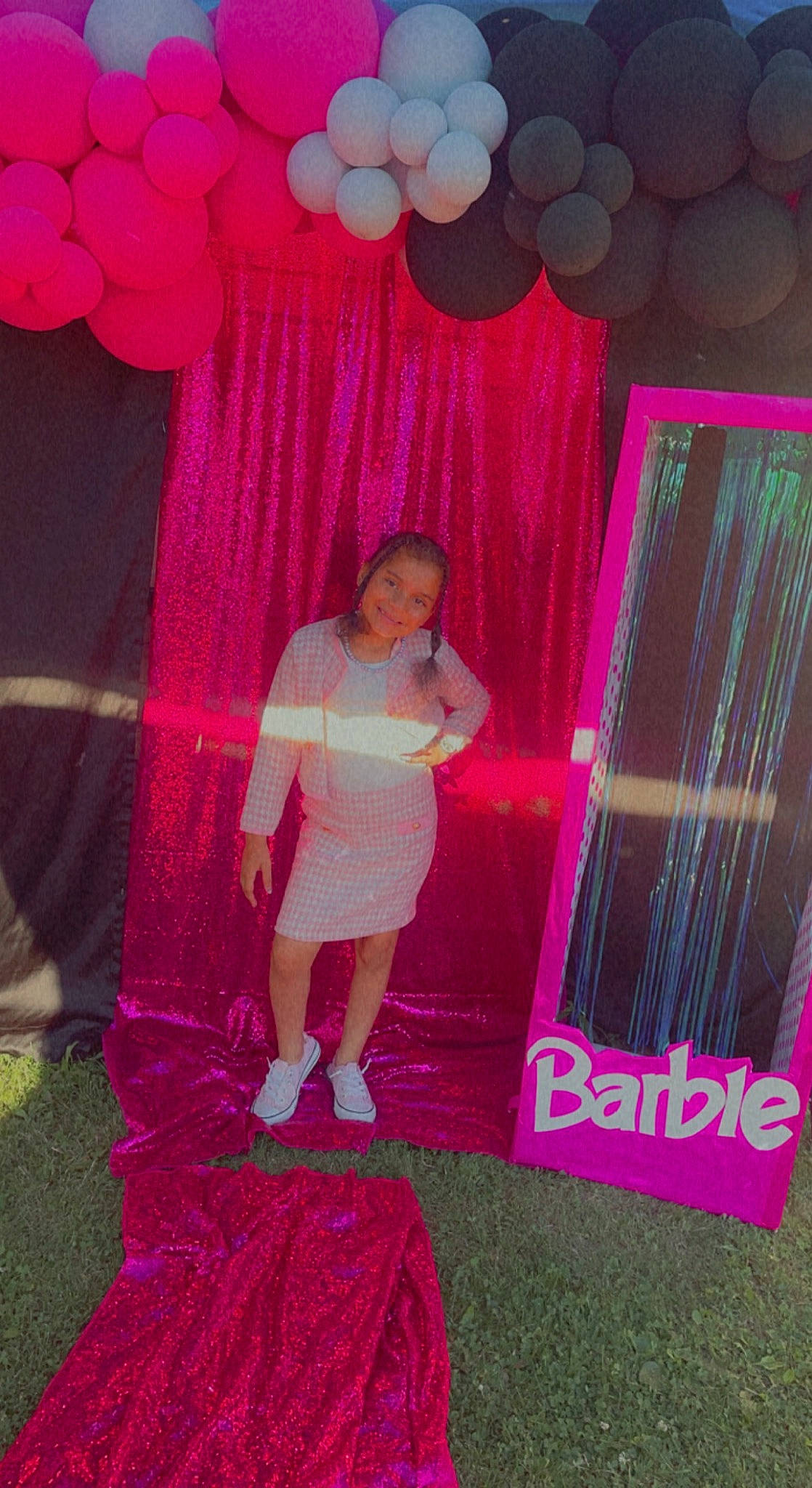 Mercedes is registered to the contest to win money with this photo: balloon, beauty, decoration, event, fashion_design, flooring, formal_wear, fun, happy, joy, leisure, magenta, peach, person, pink, purple, red, room, smile, textile