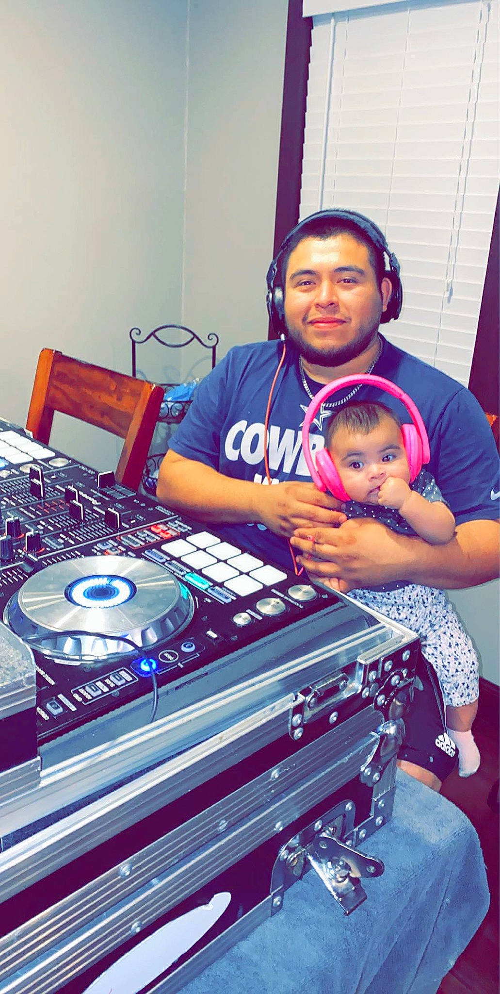 Joanna joined the competition — help win amazing prizes! child, electronics, games, joy, party, person, t_shirt, technology, toddler