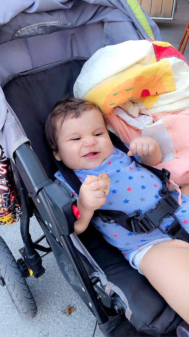 Wouayan participe au concours pour gagner de l'argent avec cette photo : baby, baby_carriage, baby_products, baby_safety, baby_toddler_clothing, car_seat, child, comfort, lap, nose, person, plush, product, stuffed_toy, toddler