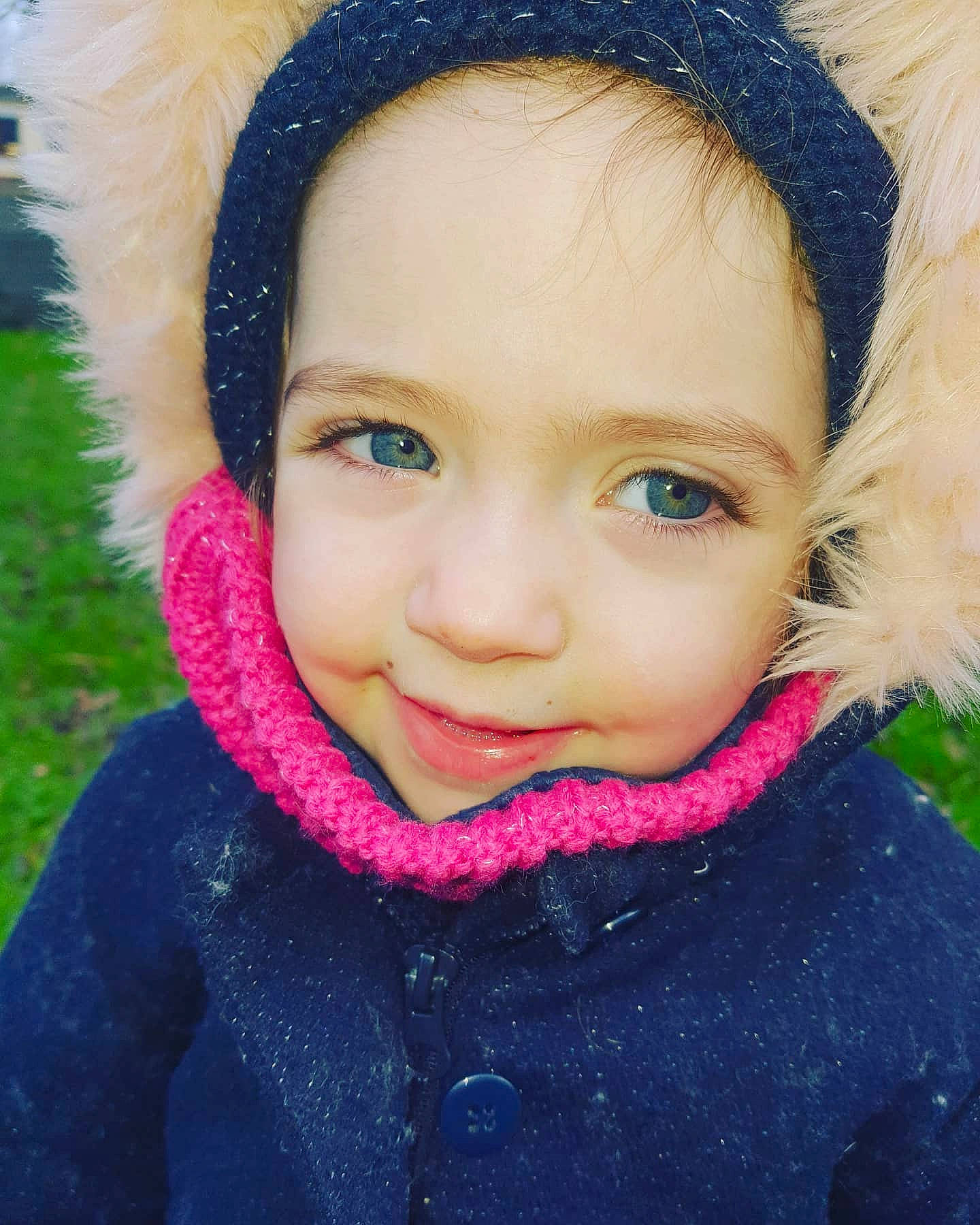 Lana participe au concours pour gagner de l'argent avec cette photo : blue, cap, cheek, cool, eye, eyebrow, eyelash, happy, head, headgear, iris, jaw, lip, mouth, neck, nose, outerwear, person, pink, skin