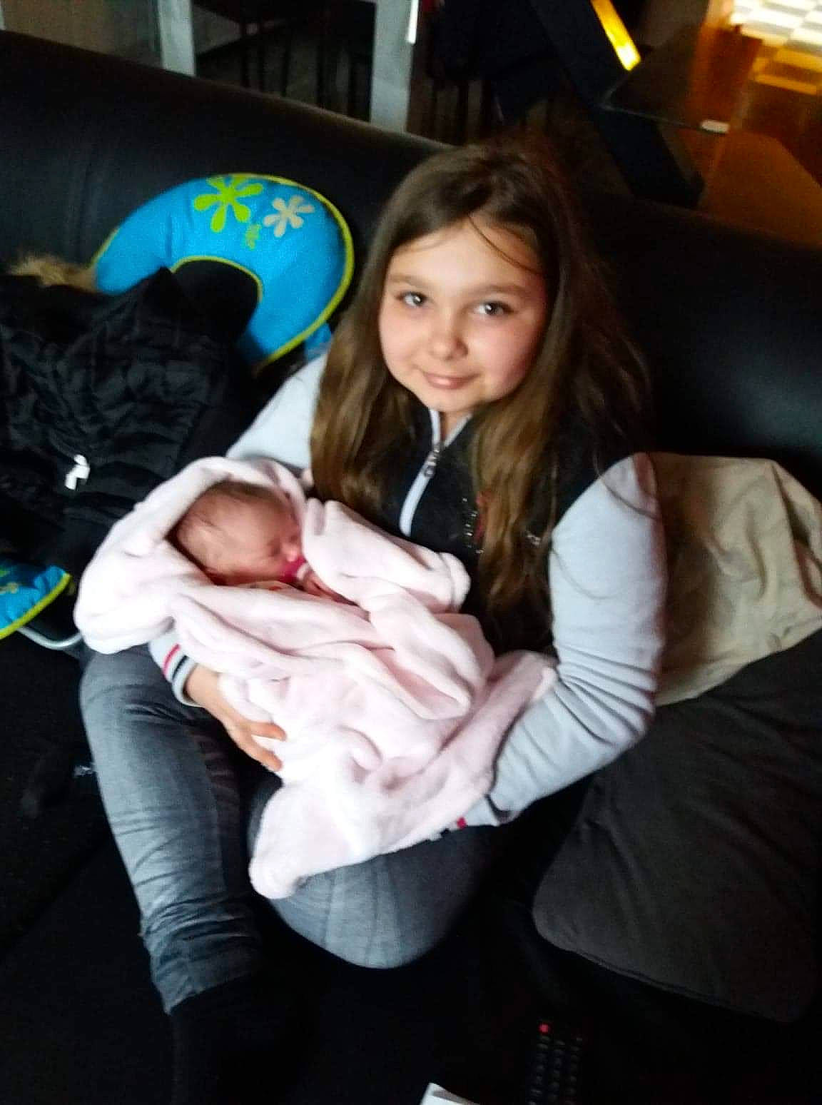 Marina a rejoint le concours — aidez-le/la à gagner de superbes lots !