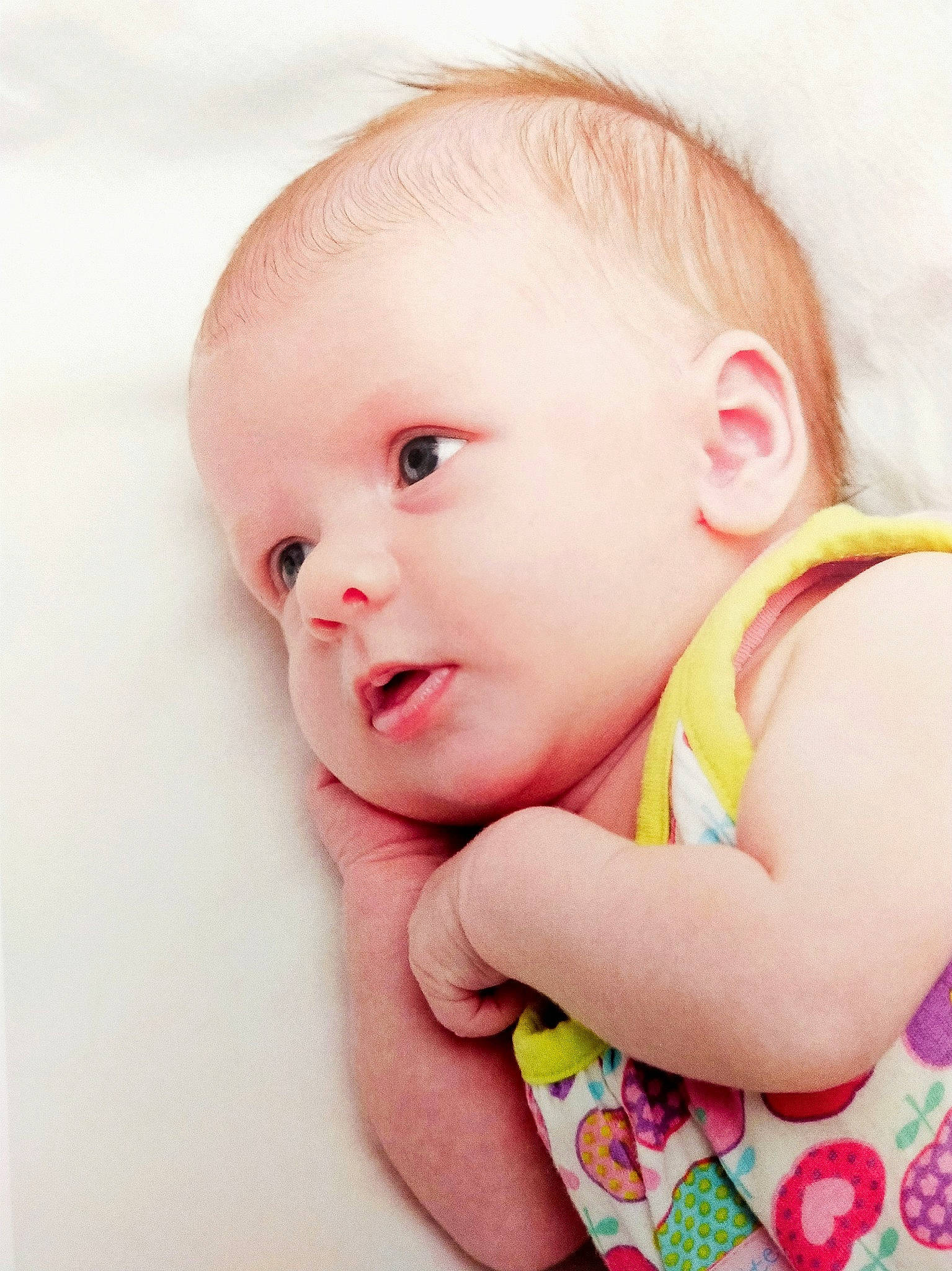 Noémie a rejoint le concours — aidez-le/la à gagner de superbes lots ! baby, beauty, cheek, child, ear, eye, face, head, lip, mouth, nose, person, photography, pink, portrait_photography, skin, smile, toddler