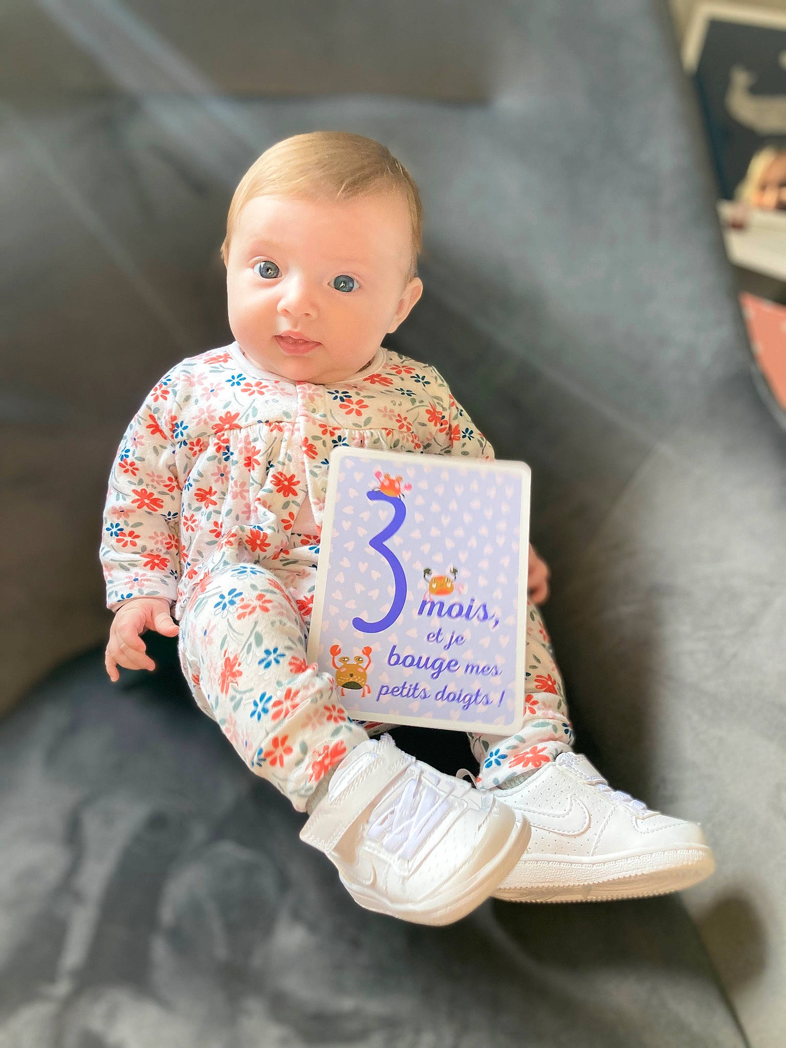 Agathe a rejoint le concours — aidez-le/la à gagner de superbes lots ! baby, baby_products, baby_toddler_clothing, baby_toys, child, comfort, doll, linens, mammal, outerwear, person, pink, room, sitting, skin, sleeve, stuffed_toy, t_shirt, textile, toddler