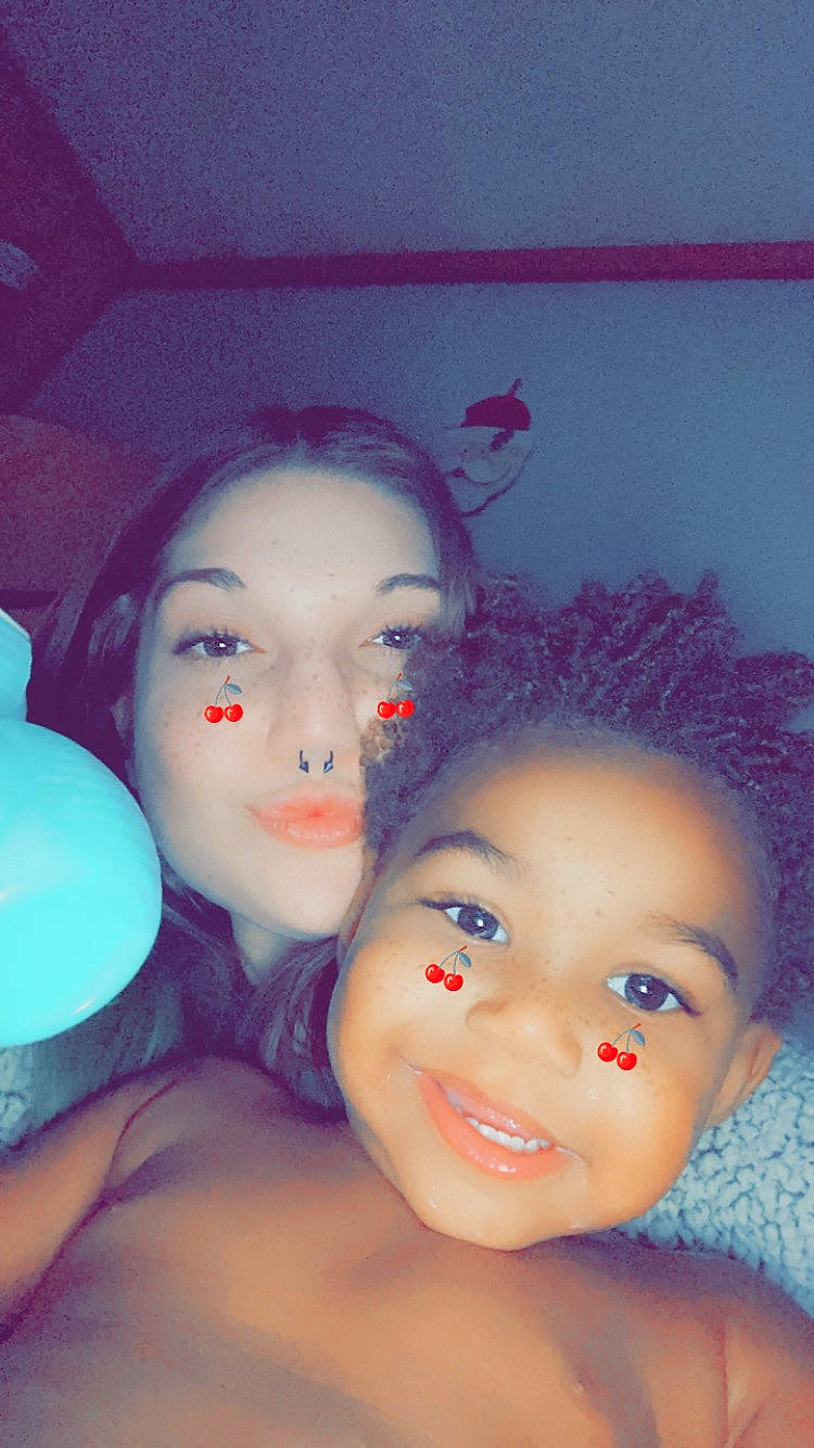 Lucius is registered to the contest to win money with this photo: black_hair, chin, cool, eye, eyebrow, eyelash, face, flash_photography, forehead, hair, happy, head, iris, joy, lip, lipstick, nose, organ, person, pink