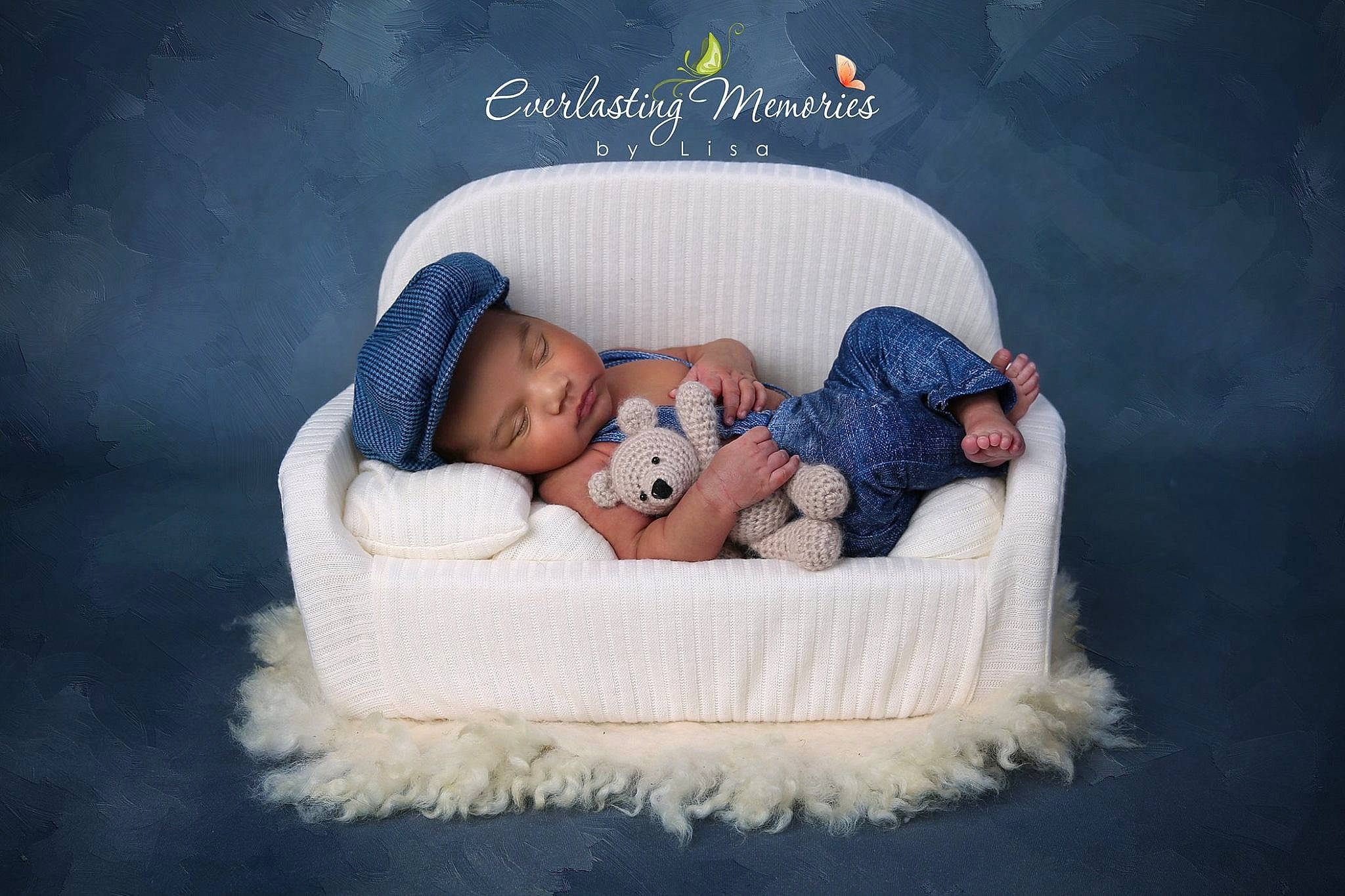 Lucius is registered to the contest to win money with this photo: baby, baby_products, baby_sleeping, bed, bedtime, child, comfort, fur, furniture, hair_accessory, headpiece, infant_bed, love, person, photograph, photography, product, sibling, sleep, smile