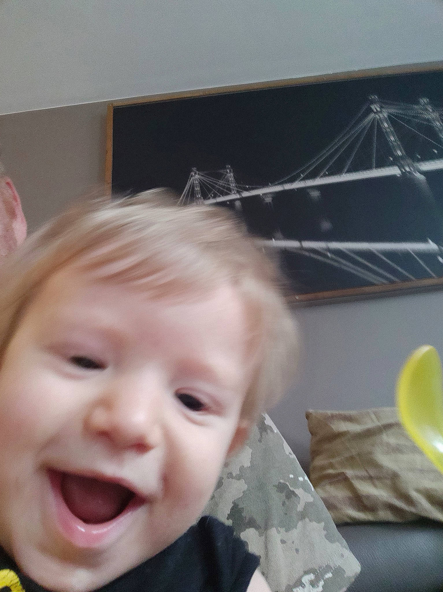 Owenn participe au concours pour gagner de l'argent avec cette photo : baby, cheek, child, ear, face, facial_expression, forehead, head, mouth, nose, person, skin, smile, toddler