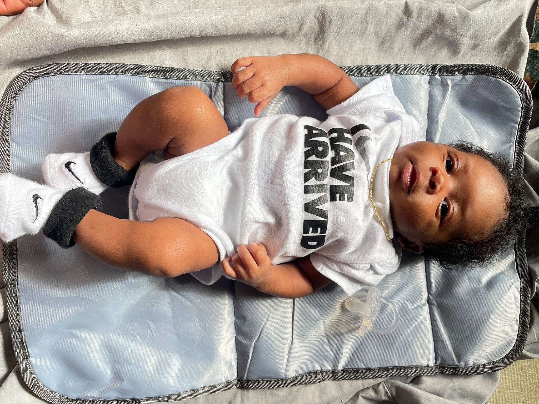 Kingston joined the competition — help win amazing prizes! abdomen, bed, bedding, bedtime, comfort, couch, elbow, human_body, human_leg, joint, knee, leg, leisure, linens, person, room, shoulder, t_shirt, thigh, toddler