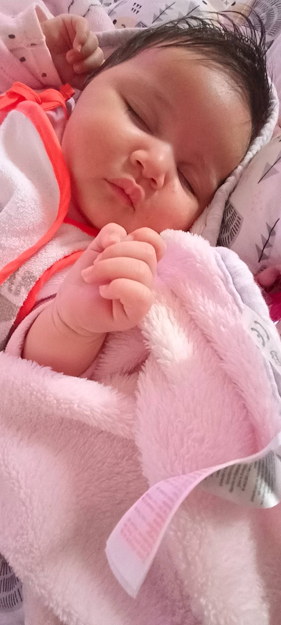 Mona-diana participe au concours pour gagner de l'argent avec cette photo : baby, baby_sleeping, baby_toddler_clothing, cheek, child, comfort, eyelash, finger, gesture, happy, linens, nail, nose, person, pink, product, skin, textile, thumb, toddler