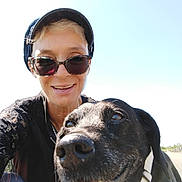 Voyou a rejoint le concours — aidez-le/la à gagner de superbes lots ! accessories, adult, animal, canine, clothing, coat, dog, face, female, glasses, hat, head, hound, jacket, person, pet, photography, portrait, sunglasses, woman