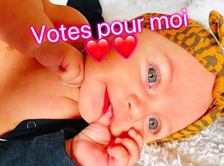 Kelya participe au concours pour gagner de l'argent avec cette photo : cap, cheek, chin, eye, eyebrow, eyelash, facial_expression, finger, gesture, hand, happy, hat, head, lip, mouth, neck, nose, organ, person, pink