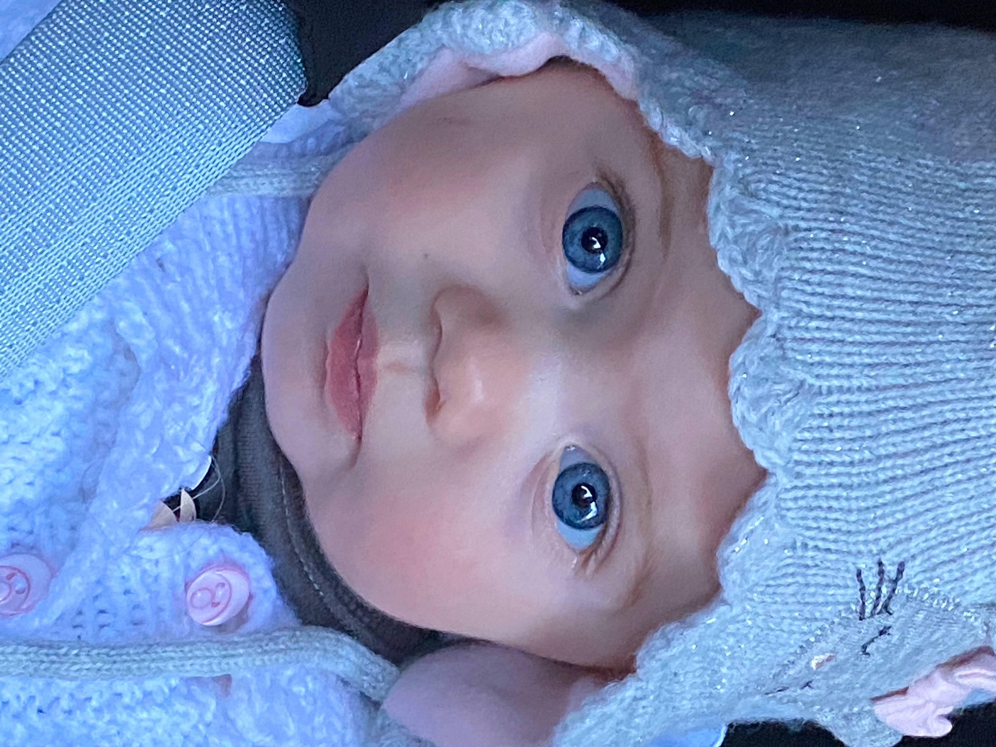 Paola participe au concours pour gagner de l'argent avec cette photo : baby, baby_products, baby_toddler_clothing, bonnet, cheek, child, creative_arts, eyebrow, eyelash, headwear, iris, linens, lip, person, photography, skin, textile, thread, toddler, wool