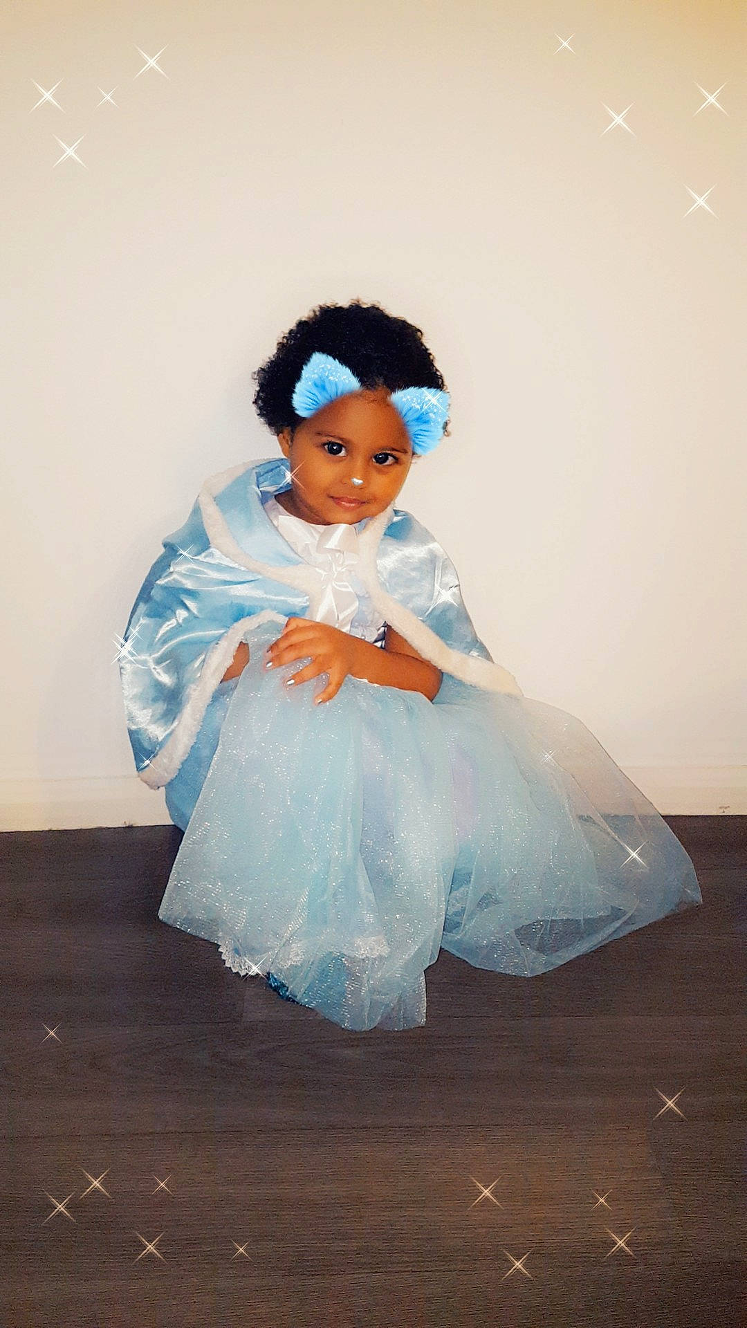Aissata a rejoint le concours — aidez-le/la à gagner de superbes lots ! blue, child, costume, doll, dress, fun, girl, gown, hair_accessory, person, textile