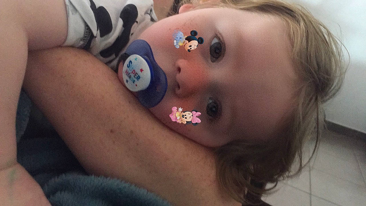 Louis a rejoint le concours — aidez-le/la à gagner de superbes lots ! black_hair, cheek, chin, ear, eye, eyebrow, eyelash, eyewear, happy, human, lip, mouth, neck, nose, organ, person, shoulder, skin, tattoo, temporary_tattoo