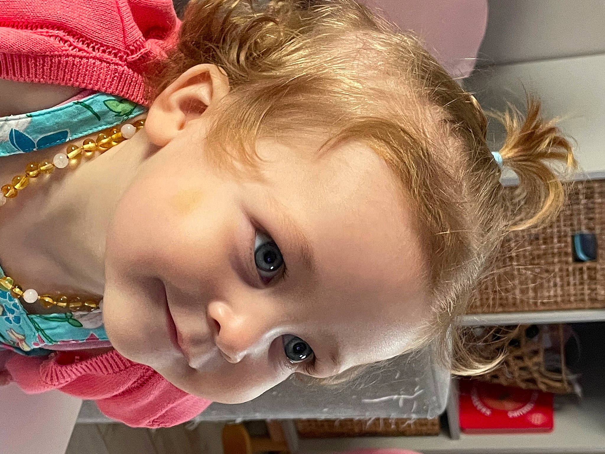 Solene participe au concours pour gagner de l'argent avec cette photo : baby, cheek, chin, ear, eye, eyebrow, eyelash, facial_expression, forehead, hairstyle, happy, head, iris, lip, mouth, neck, nose, organ, person, skin