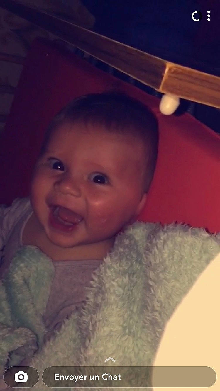 Owen participe au concours pour gagner de l'argent avec cette photo : baby, chin, comfort, ear, eye, eyebrow, eyelash, face, hair, happy, head, headgear, iris, lip, mouth, nose, person, skin, smile, tints_and_shades