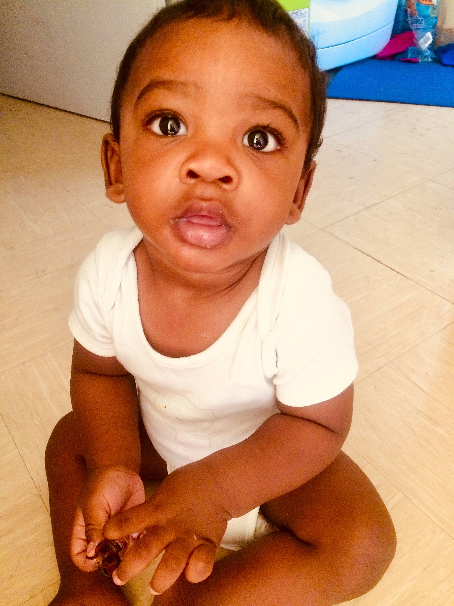 Sihem participe au concours pour gagner de l'argent avec cette photo : cheek, child, chin, face, girl, head, infant, mouth, nose, person, skin, smile, toddler