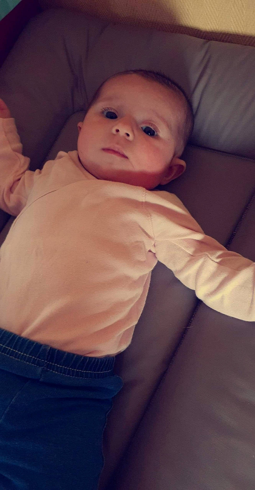 Noémie participe au concours pour gagner de l'argent avec cette photo : abdomen, arm, baby, beauty, cheek, child, chin, eye, face, head, human, human_body, lip, mouth, muscle, nose, organ, person, skin, stomach