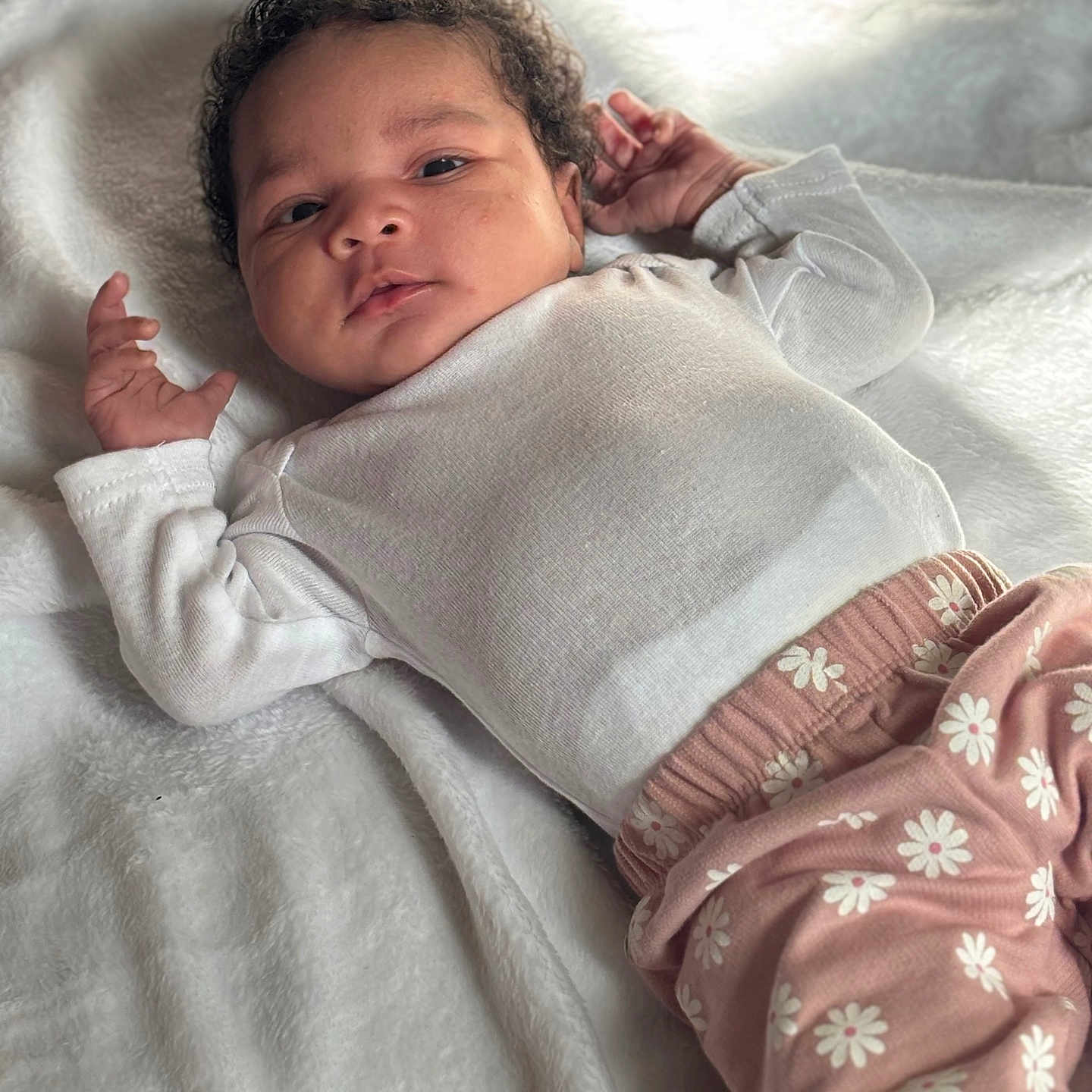 Zhyanie is registered to the contest to win money with this photo: baby, bed, bedroom, blanket, bodypart, cushion, face, finger, furniture, hand, happy, head, homedecor, indoors, newborn, person, photography, portrait, sleeping, smile