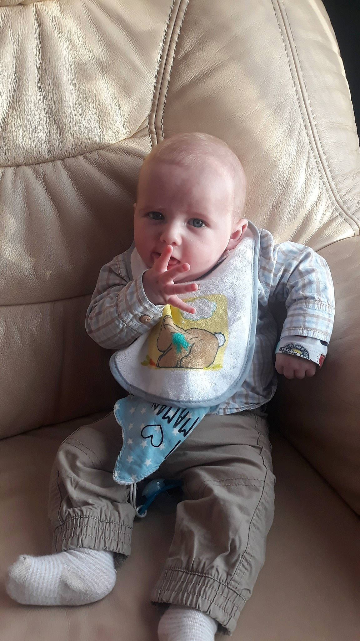 Alessio participe au concours pour gagner de l'argent avec cette photo : baby_products, child, day, eye, fun, infant, nose, person, play, product, sitting, skin, smile, textile, toddler