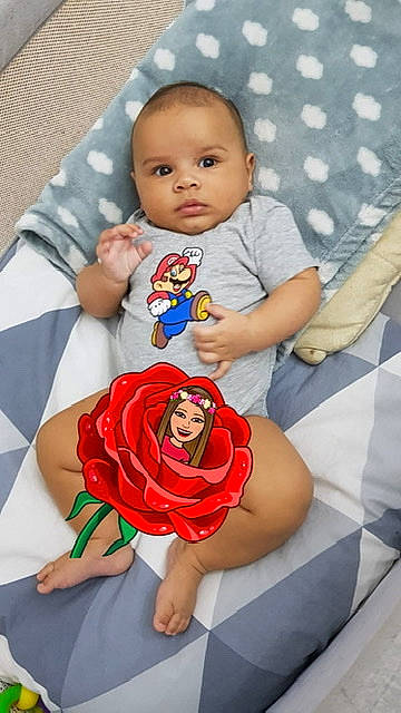 Keylann participe au concours pour gagner de l'argent avec cette photo : arm, baby, baby_products, child, person, red, sitting, textile, toddler