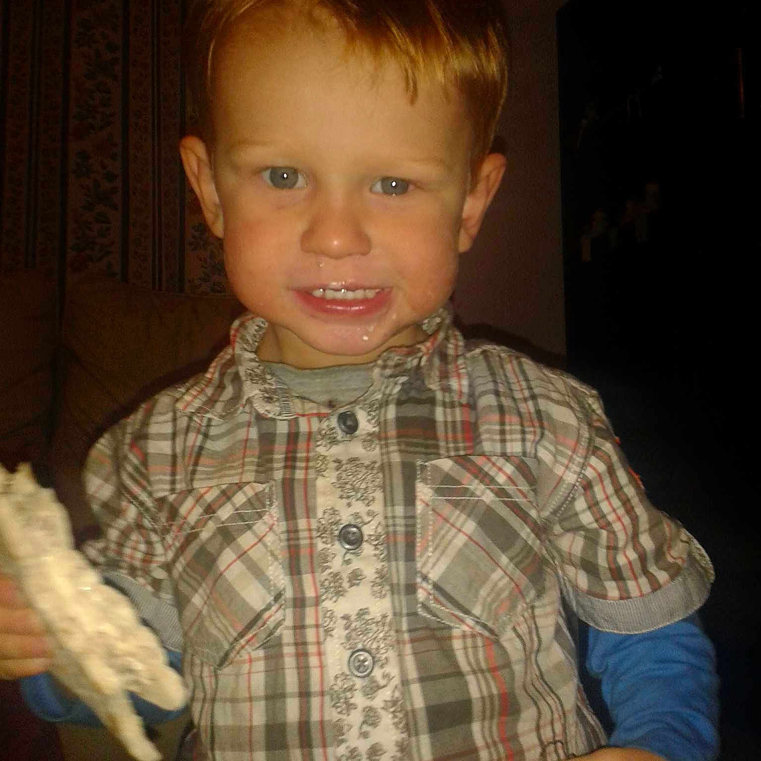 Alfie is registered to the contest to win money with this photo: