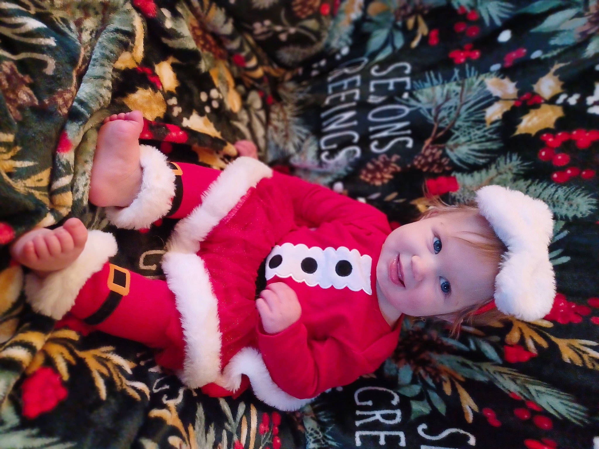 Delaney joined the competition — help win amazing prizes! christmas, christmas_decoration, christmas_eve, christmas_ornament, event, eye, fur, hat, headgear, headwear, holiday, human_body, joy, leaf, pattern, person, pink, plant, santa_claus, textile