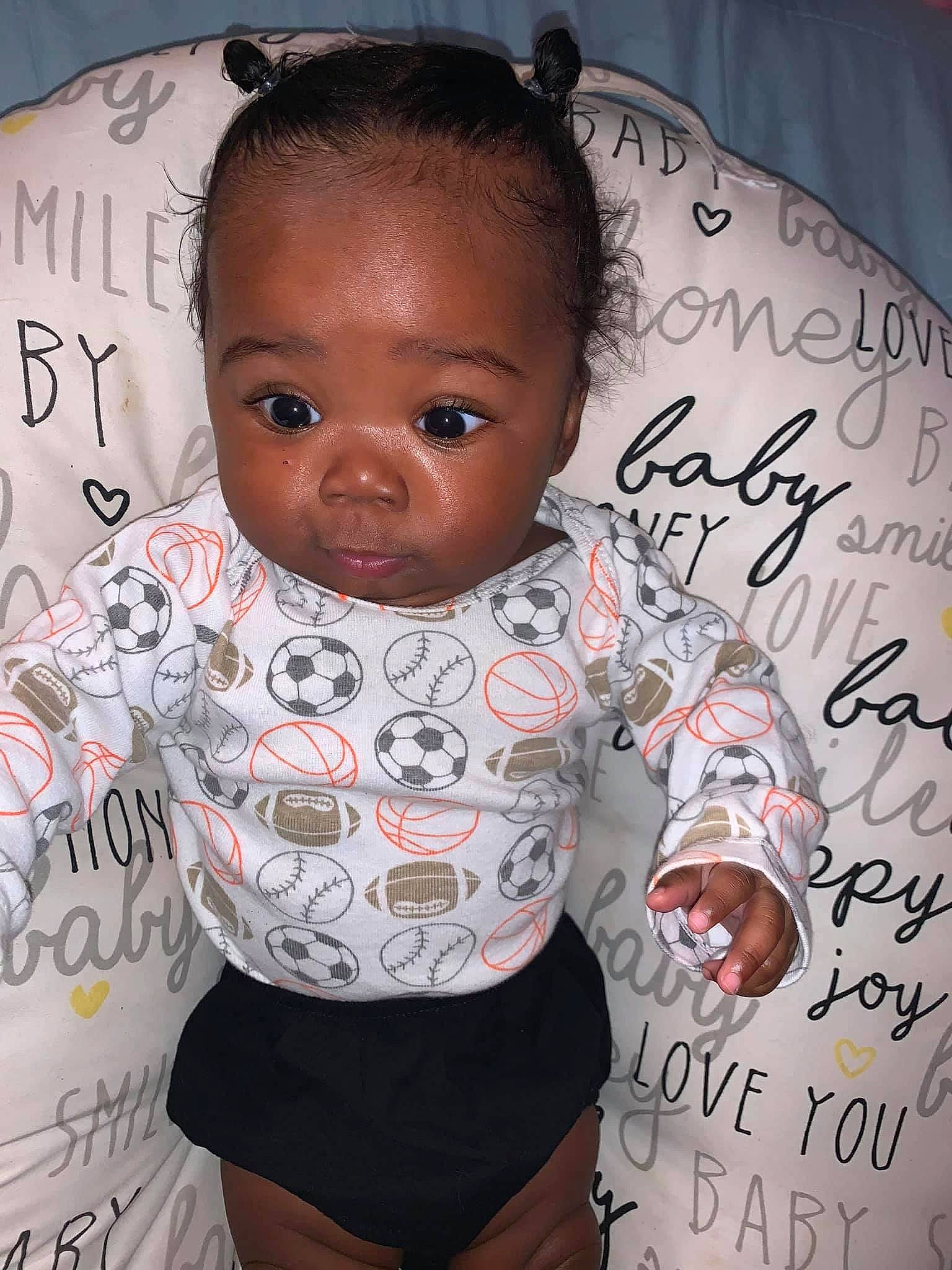 Kamiya is registered to the contest to win money with this photo: baby_toddler_clothing, black, cheek, cool, eyelash, face, hairstyle, handwriting, happy, head, iris, lip, mouth, neck, person, pink, skin, sleeve, t_shirt, thigh