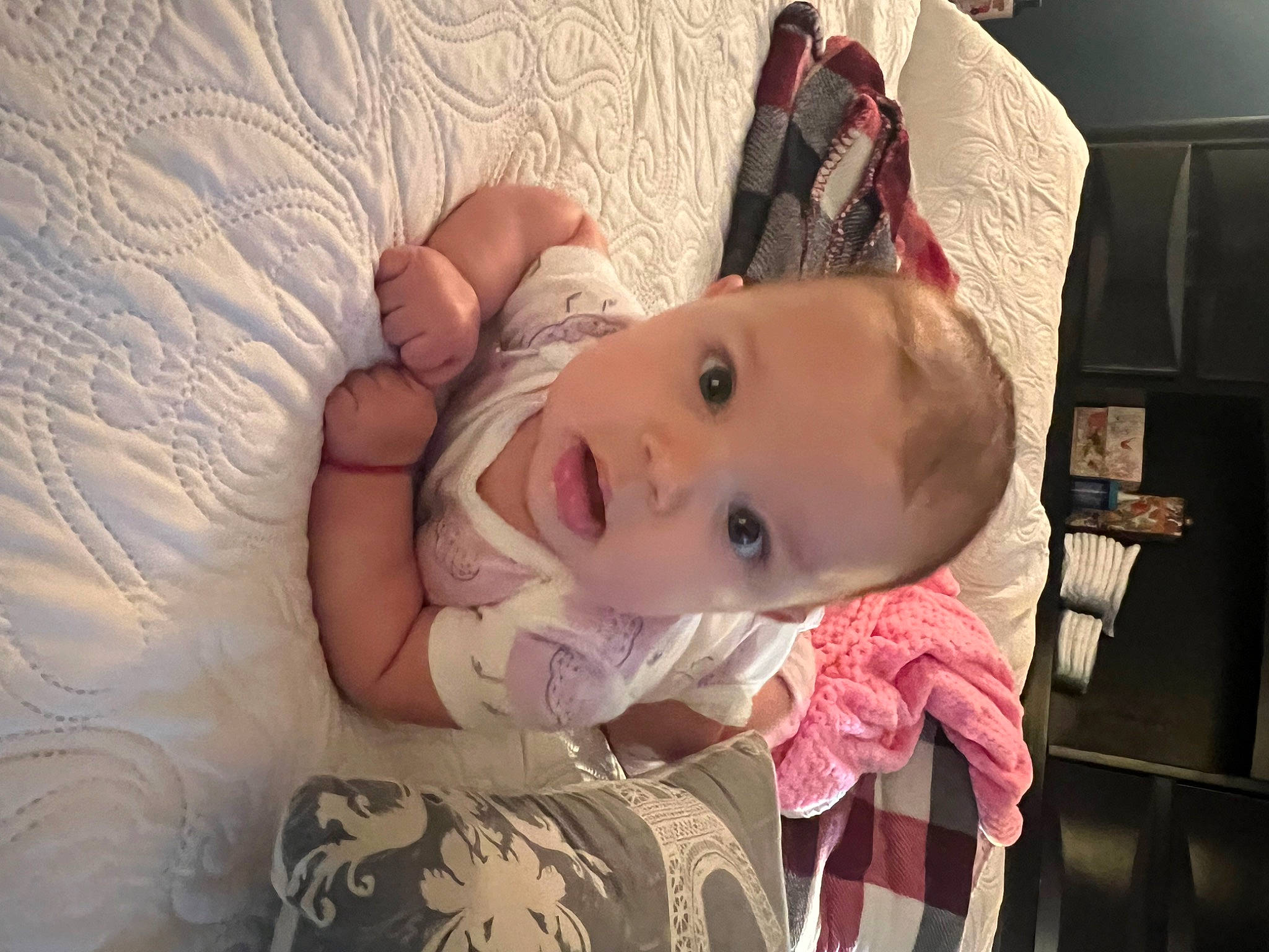 Amaia is registered to the contest to win money with this photo: baby, baby_toddler_clothing, beauty, cheek, child, comfort, dress, eye, eyelash, happy, hat, head, headgear, human_body, iris, lip, nose, person, skin, smile