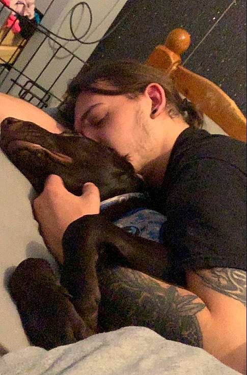 Stitch is registered to the contest to win money with this photo: art, comfort, elbow, finger, flesh, foot, fur, human_leg, jaw, knee, mouth, nail, reptile, rock, scaled_reptile, serpent, sitting, thigh, thumb, wildlife_biologist