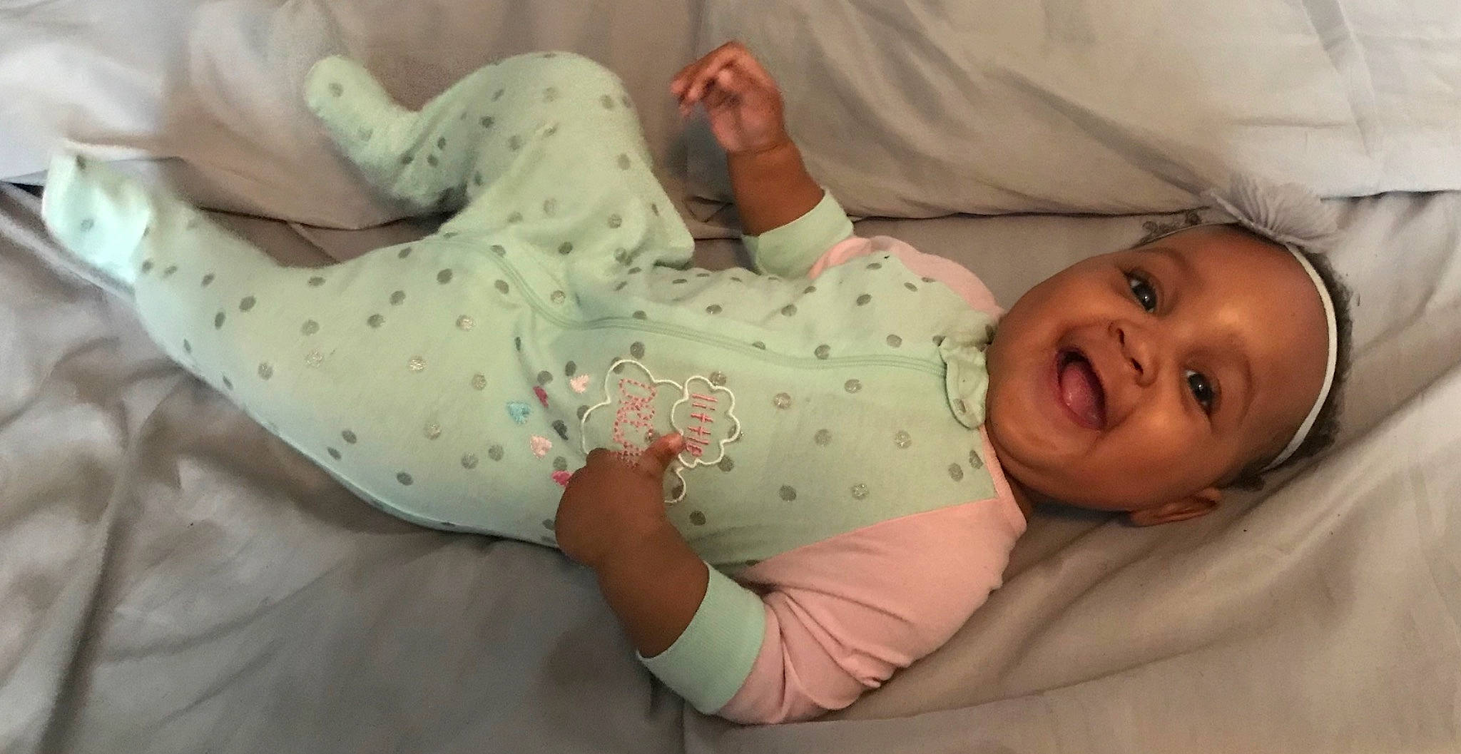 Kamille is registered to the contest to win money with this photo: arm, baby, baby_sleeping, bedtime, birth, child, childbirth, comfort, leg, person, skin, sleep, toddler