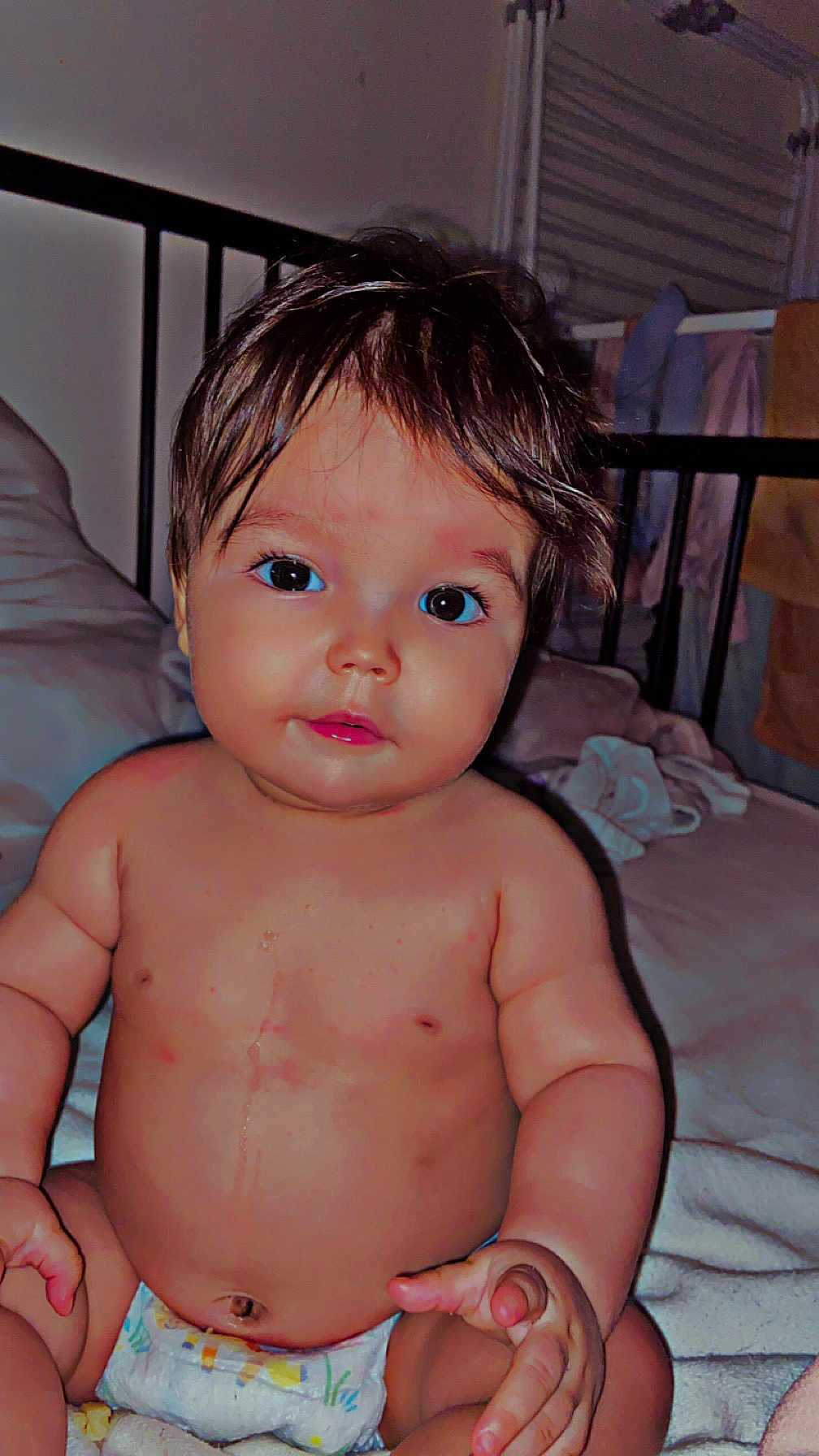 Cataleya Ania participe au concours pour gagner de l'argent avec cette photo : baby, child, diaper, bed, indoor, cute, skin, face, eyes, hair, hand, infant, person, furniture, room, towel, expression, sitting, young, portrait