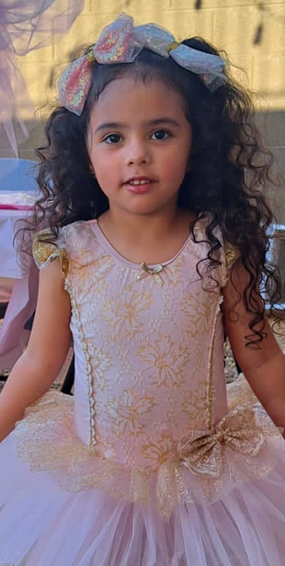 Jazlynn is registered to the contest to win money with this photo: clothing, dress, eye, eyebrow, eyelash, face, facial_expression, fashion, hair, hairstyle, happy, head, human_body, iris, neck, organ, person, shoulder, skin, smile