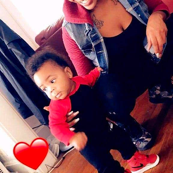 Kashmir is registered to the contest to win money with this photo: baby, beauty, blurred, child, cool, footwear, happy, human, jeans, leg, love, outerwear, people, person, play, product, selfie, shoe, smile, t_shirt