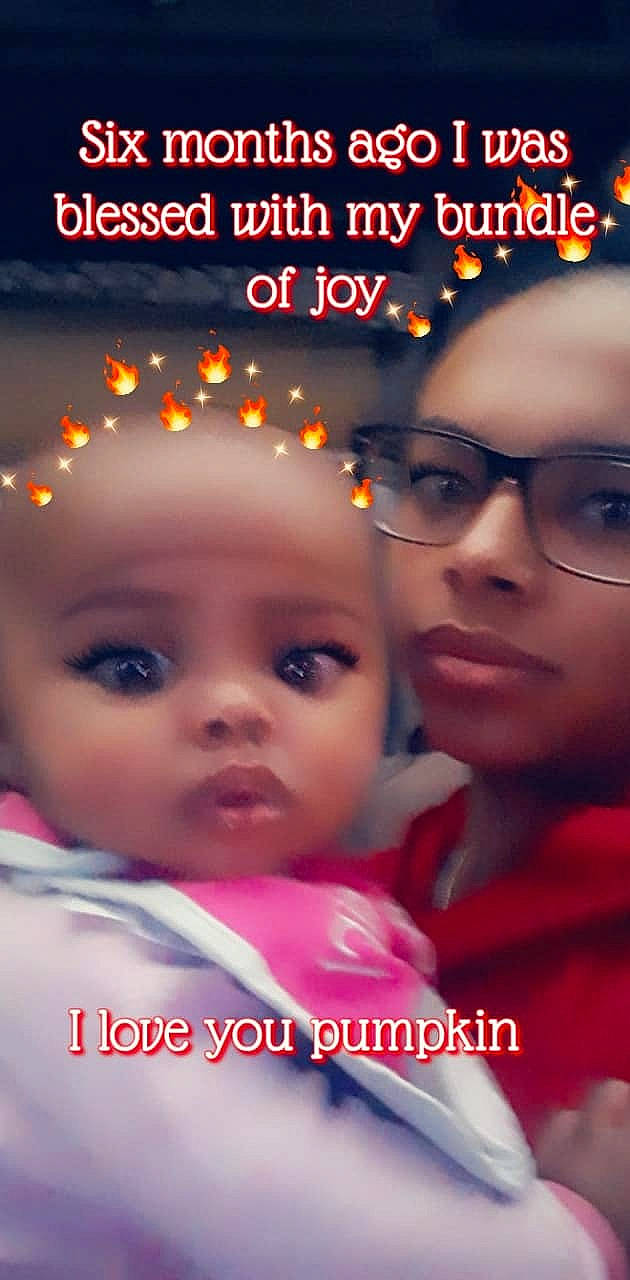 Lillianna is registered to the contest to win money with this photo: child, happy, love, person, photo_caption, photography, smile, toddler