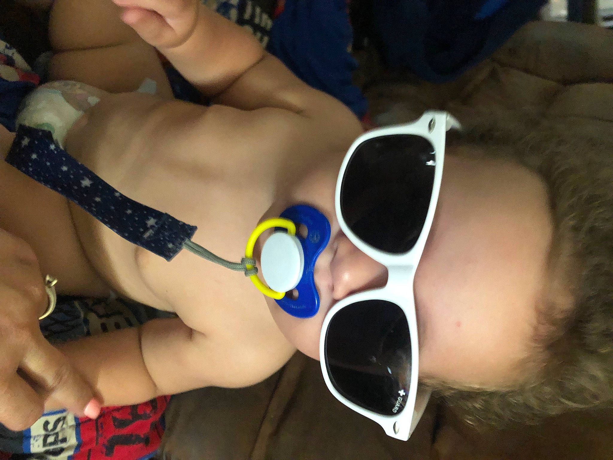 Jiovanni is registered to the contest to win money with this photo: black_hair, chest, cool, eye_glass_accessory, eyewear, fashion_accessory, finger, fun, goggles, hand, human_leg, muscle, nail, person, personal_protective_equipment, sunglasses, thigh, thumb, tints_and_shades, trunk