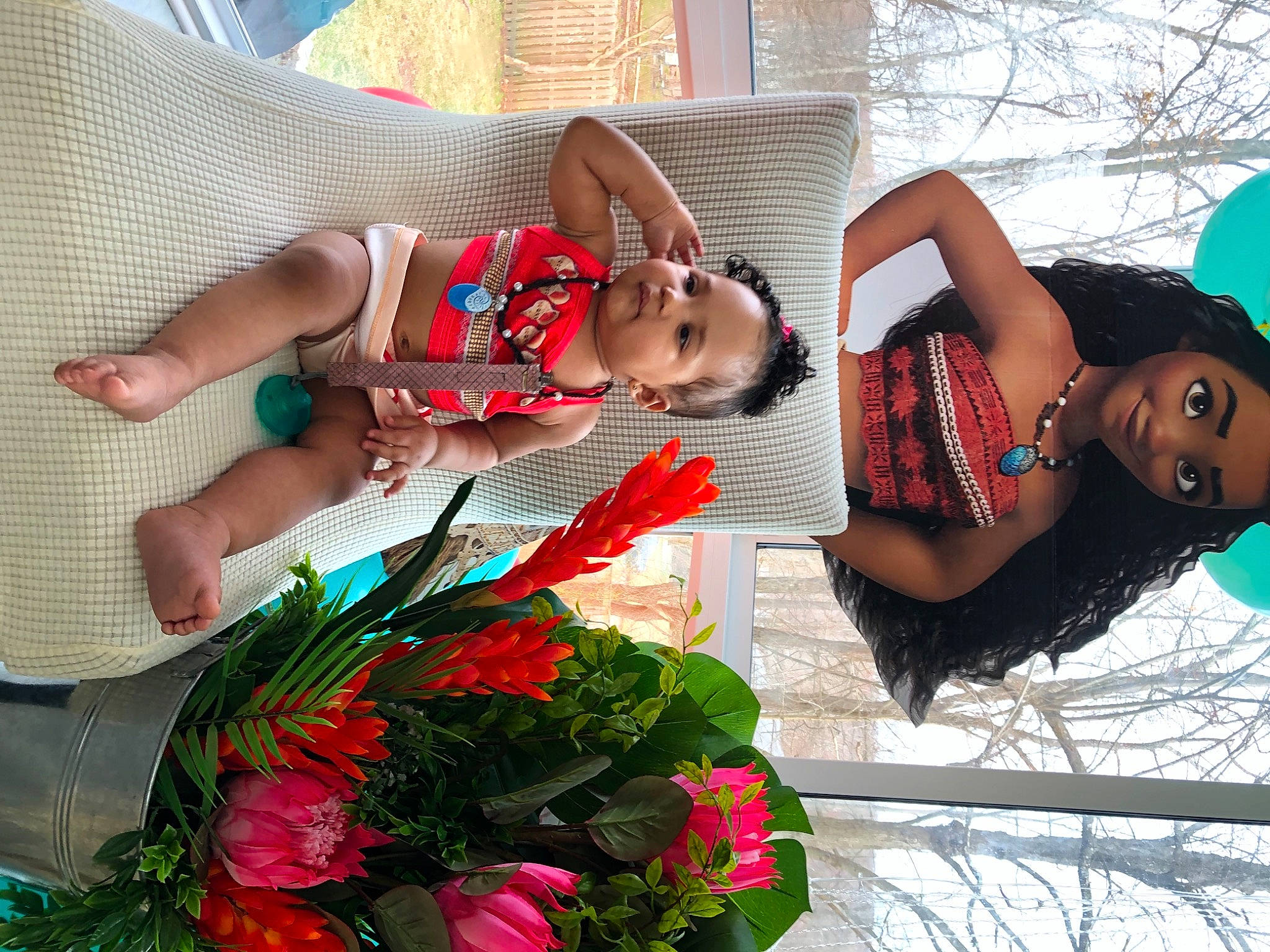 Aaliyah is registered to the contest to win money with this photo: baby, beauty, child, cut_flowers, event, floral_design, flower, flower_arranging, fun, happy, leisure, pattern, person, petal, pink, plant, red, smile, sunglasses, thigh