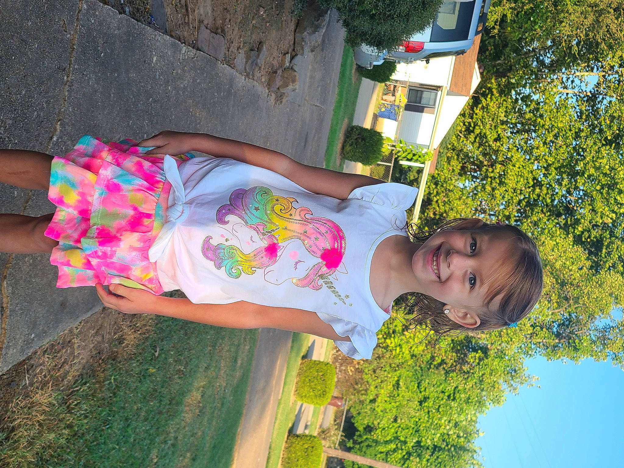 Elena is registered to the contest to win money with this photo: beauty, blue, child, fun, grass, green, happy, human_leg, joy, leaf, leisure, people_in_nature, person, plant, red, sky, smile, snapshot, thigh, travel