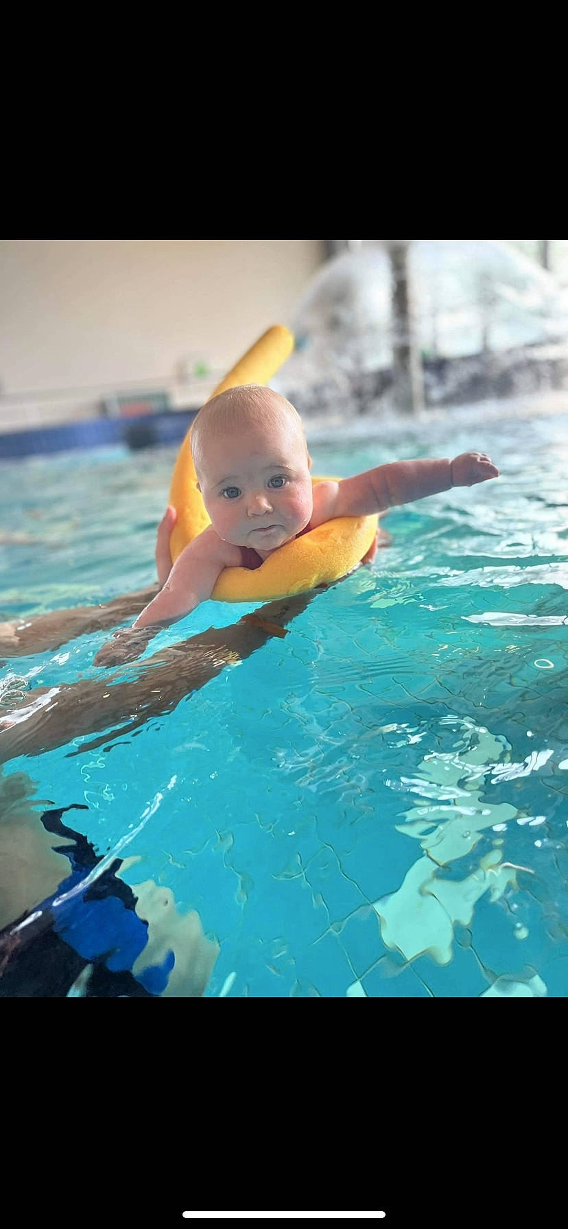 Saonna participe au concours pour gagner de l'argent avec cette photo : aqua, baby, child, fun, games, happy, headgear, individual_sports, indoor_games_and_sports, leisure, leisure_centre, outdoor_recreation, person, personal_protective_equipment, recreation, sports, swimmer, swimming_pool, toddler, vacation